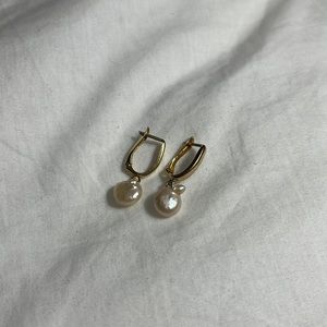 14k earring